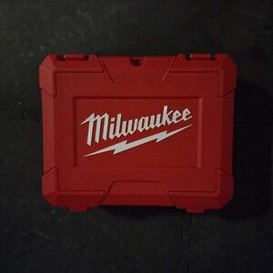 NEW Milwaukee Case 2607-21CT